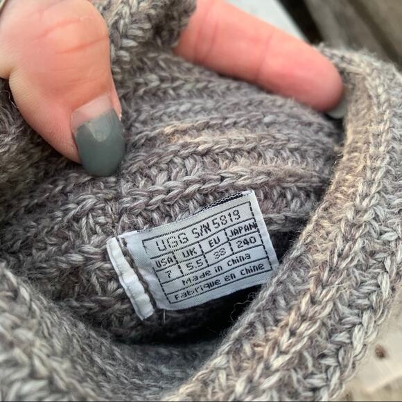Ugg 5819 Cardy grey fold over knit winter boots Size 7 - Picture 5 of 8